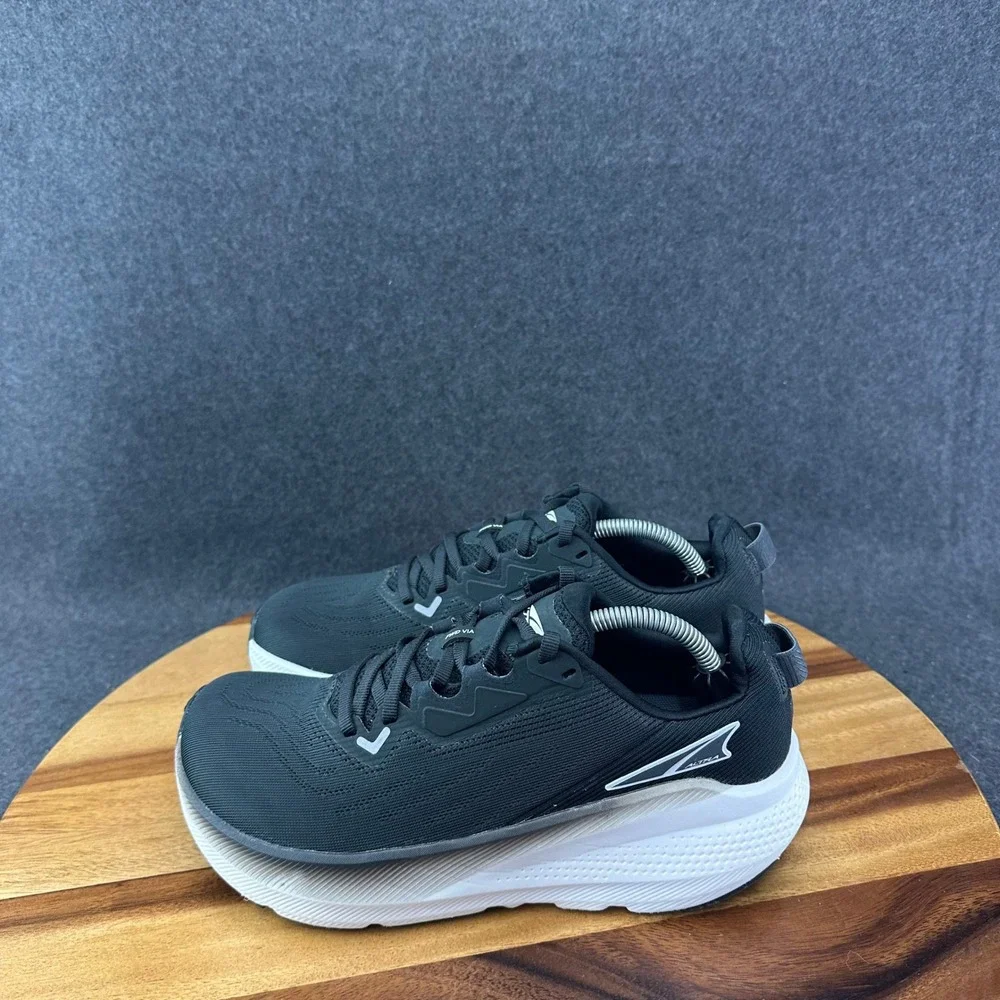 Altra FWD VIA Womens Black Athletic Running Training Shoes Size 8 Worn Once